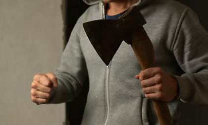 Πανικός στην Πάτρα: Κυνηγητό με τσεκούρι στο Νότιο Πάρκο - Ζημιές και προσαγωγές