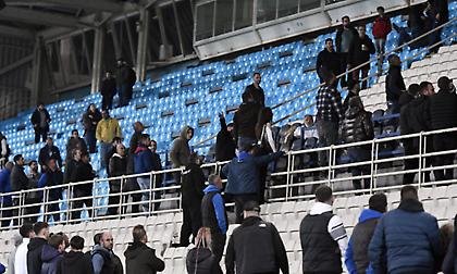 Έντονες αποδοκιμασίες για ομάδα και διοίκηση από τους φιλάθλους του ΠΑΣ