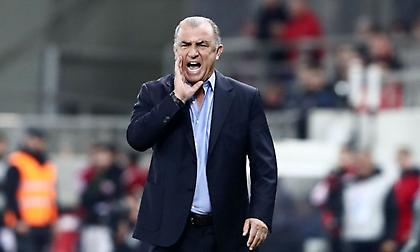 Παγκάκης: «Συχνά αιφνιδιάζει ο Τερίμ, αλλά βλέπω τουλάχιστον τα 9/11 της 11άδας με Ολυμπιακό»