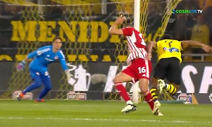 Η φάση με το μαρκάρισμα του Κάρμο στον Γκαρσία που φώναξε για πέναλτι η ΑΕΚ