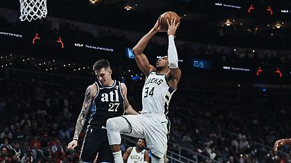 6 καρφώματα και 36 πόντοι: Η φοβερή εμφάνιση του Γιάννη στην Ατλάντα!