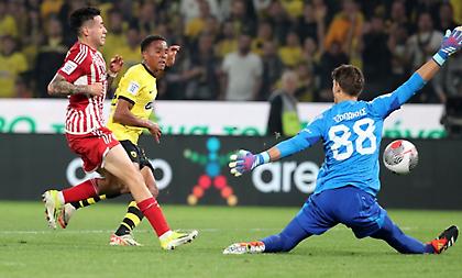 Το ρεσιτάλ χαμένων ευκαιριών και ο λυτρωτής Ελίασον: Τα highlights από τη νίκη της ΑΕΚ κόντρα στον Ολυμπιακό