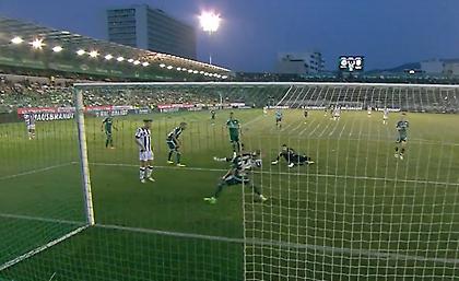 Χέρι, πέναλτι και αποβολή του Παλάσιος - Καθάρισε το ματς από τη βούλα ο Σβαμπ!