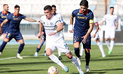 Ιωνικός: «Αναγκαζόμαστε να ασχοληθούμε με την ανικανότητα των ιθυνόντων να λειτουργήσουν 50-50»