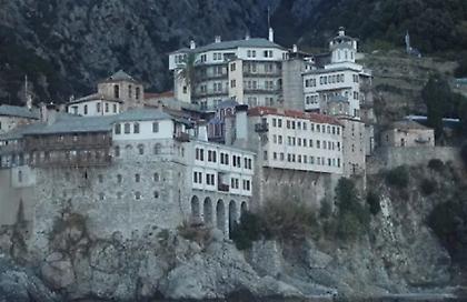 Καταδικάστηκε ο μοναχός που ξυλοκόπησε άλλον μοναχό σε κελί του Αγίου Όρους