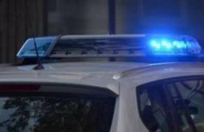 Άνδρας απείλησε με όπλο γυναίκα στο Μουζάκι - Η παρέα του χτύπησε τους αστυνομικούς που πήγαν να τον συλλάβουν