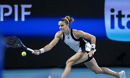 Άνετη Σάκκαρη, «καθάρισε» την Τόμοβα και πέρασε στους «16» του Τσάρλεστον