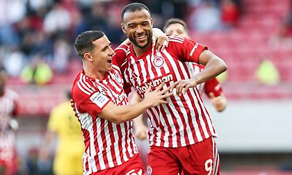 Χριστόγλου: «Πολύ πειστικός ο Ολυμπιακός - Αν ήμουν προπονητής θα έβγαζα έξω τον Ελ Κααμπί μετά το πέναλτι»