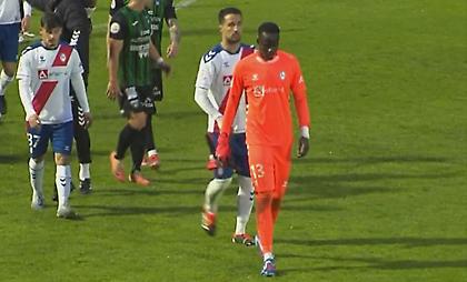 Απίστευτο: Τιμωρήθηκε με δύο αγωνιστικές ο Σαρ που… αντέδρασε σε ρατσιστική επίθεση