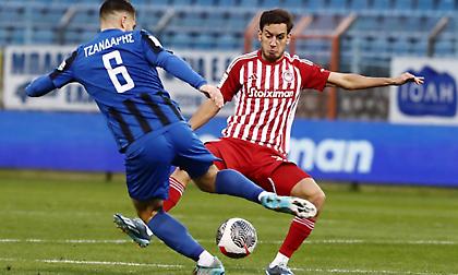 Νικολακόπουλος: «Ο Τσακαλιδης έχει παίξει μια φορά Ολυμπιακό και χάριζε συνεχώς κάρτες παρά το σκληρό παιχνίδι»