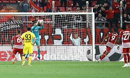 Πώς οι παίκτες του Ολυμπιακού αδικούν τη δουλειά τους…