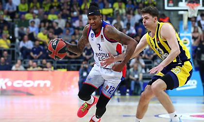 «Γονάτισε» τη Φενέρ και βγήκε MVP της αγωνιστικής ο Κλάιμπερν!