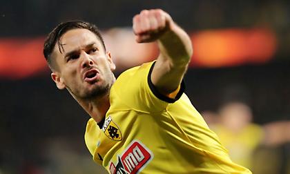 Έβαλε φωτιά στην OPAP Arena ανοίγοντας το σκορ για την ΑΕΚ ο Γκατσίνοβιτς - Έριξε κουτουλιά στην κάμερα ο Σέρβος!