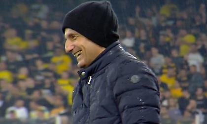 Η βροχή στη Νέα Φιλαδέλφεια επανέφερε το εμβληματικό σκουφί του Λουτσέσκου!