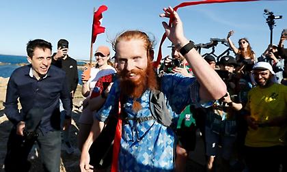 Ο Ρας Κουκ κατάφερε το απίθανο: Έτρεξε την Αφρική από άκρη σε άκρη σε ένα χρόνο!