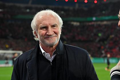 Παραμένει διευθυντής της εθνικής Ανδρών της Γερμανίας ο Φέλερ