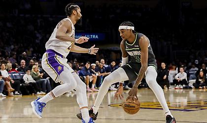 Πρώτοι στη Δύση οι Τίμπεργουλβς με νίκη επί των Λέικερς