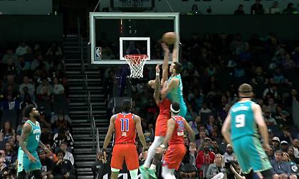 NBA Top 10: Λυτρωτές Τζορτζ και Έξουμ, εντυπωσιακός Ποκουσέφσκι