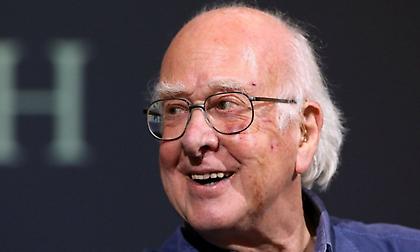 Πέθανε ο «πατέρας» του «σωματιδίου του Θεού» και νομπελίστας φυσικός Πίτερ Χιγκς