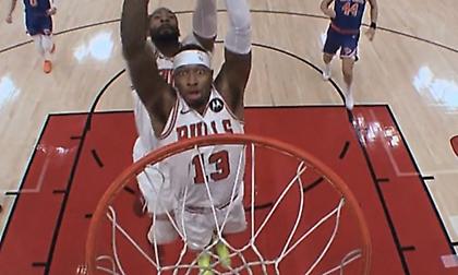 Το blooper της χρονιάς στο ΝΒΑ από τους Μπουλς - Κρεγκ και Ντράμοντ πήγαν να καρφώσουν μαζί στην ίδια φάση!