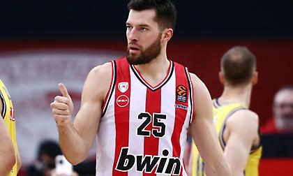 Πίτερς: Ήθελα να πετάξω το κινητό στον τοίχο όταν έφυγε ο Βεζένκοφ - Θέλω ΠΑΟ στα πλέι οφ γιατί… σιχαίνομαι τις πτήσεις!