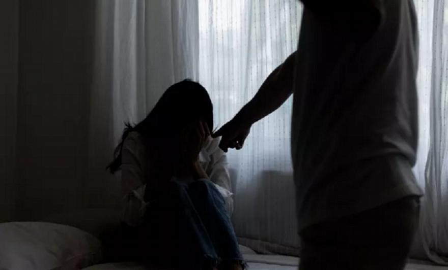 Ενδοοικογενειακή βία: 852 καταγγελίες και 617 συλλήψεις σε όλη τη χώρα μέσα σε 9 μέρες