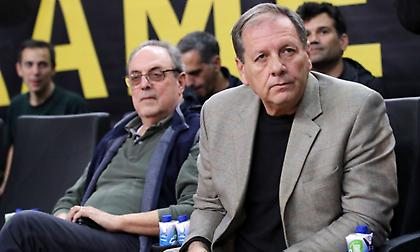 ΑΕΚ Betsson: Δεσμεύτηκε για λύση στη συνάντηση με τους παίκτες ο Αγγελόπουλος