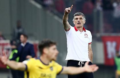 Νικολακόπουλος: «Ο αήττητος με Τούρκους Ολυμπιακός και η εκπληκτική σε αντεπιθέσεις Φενέρ»