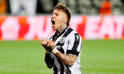 Δεν μπήκε στο γήπεδο ενώ είχε εισιτήριο ο αδερφός του Μπράντον: «Έριξαν νερό σε γυναίκες και παιδιά»