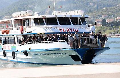 Απόβαση εκατοντάδων Τούρκων τουριστών σήμερα στη Μυτιλήνη - Ξεπέρασαν τους 1.700