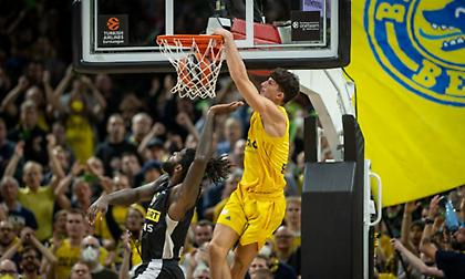 Πλήγμα στην Άλμπα: Χάνει την υπόλοιπη σεζόν ο Προτσίντα!