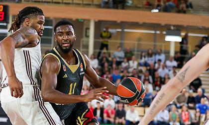 «Αγχώθηκε» από την Μπάγερν, αλλά πήρε το πλεονέκτημα η Μονακό!