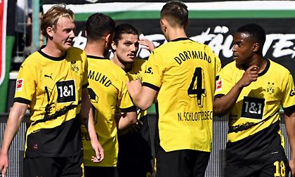 Συνέχισαν με νίκες τη μάχη για τα «αστέρια» Λειψία και Ντόρτμουντ - Ανέβαλε το πάρτι της Λεβερκούζεν η Μπάγερν!