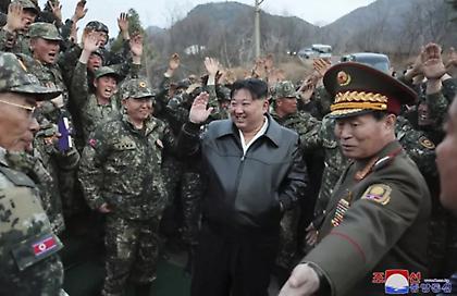 Ο Κιμ Γιονγκ Ουν και οι φήμες για παράνομο δεσμό με ποπ τραγουδίστρια - Η νέα εμφάνιση που φούντωσε τα σχόλια