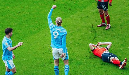 Πεντάρα κορυφής για Σίτι - Χαμένη ευκαιρία και συνεχίζεται το άγχος για Νότιγχαμ