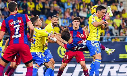 Η γκολάρα του Ζοάο Φέλιξ με ψαλιδάκι που χάρισε το τρίποντο στην Μπαρτσελόνα!