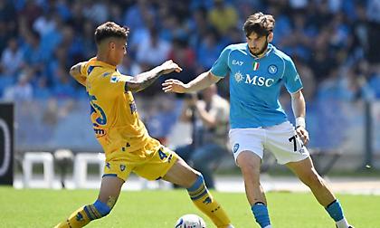 Αξιόμαχη Φροζινόνε, «τσίμπησε» βαθμό στο «Ντιέγκο Μαραντόνα» και μπλέκει τη Νάπολι!