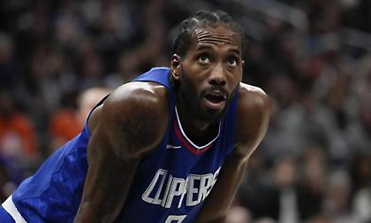 Ανησυχία στους Κλίπερς για το γόνατο του Λέοναρντ!