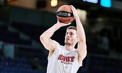 Ολυμπιακός: Στη δωδεκάδα ο Πετρούσεφ, εκτός ο ΜακΚίσικ