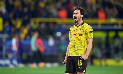 Ανανεώνει το συμβόλαιο του Χούμελς η Μπορούσια Ντόρτμουντ