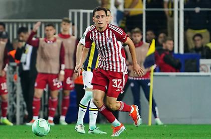 «Οι Πολωνοί θέλουν τον Έσε στην εθνική τους - Περιμένει τον Σκαλόνι ο χαφ του Ολυμπιακού»