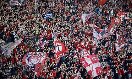 ΠΑΕ Ολυμπιακός: «Όποιος αγαπάει τον Ολυμπιακό δεν τον πληγώνει»