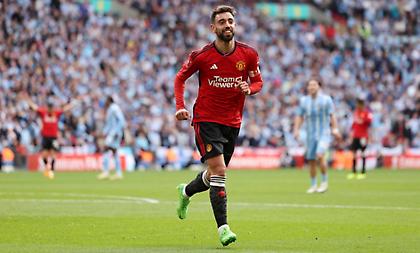 Γλίτωσε το κάζο του αιώνα στα πέναλτι και έκλεισε θέση στον τελικό του Κυπέλλου η Γιουνάιτεντ!