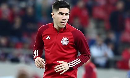 Με Άμπι, Μαρτίνς και Ναβάρο η ενδεκάδα του Ολυμπιακού κόντρα στον ΠΑΟΚ