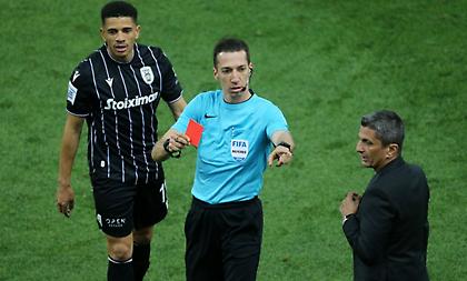 «Διαμόρφωσε το τελικό αποτέλεσμα»: Έντονα παράπονα για τη διαιτησία του Νογκέιρα στον ΠΑΟΚ