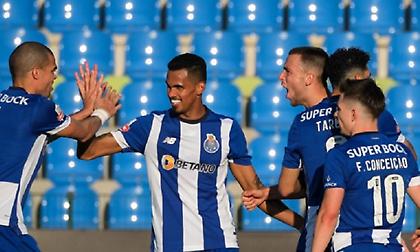 Νικηφόρο πέρασμα της Πόρτο από τη Λισαβόνα - Ισόπαλο το επεισοδιακό Τσάβες-Εστορίλ