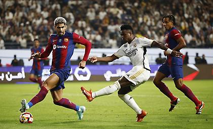 Oι ενδεκάδες του clasico: Με Καμαβινγκά αριστερό μπακ η Ρεάλ Μαδρίτης - Στον πάγκο ο Φέλιξ για την Μπαρτσελόνα