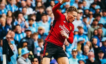 Βήμα... τελικού με ΜακΤόμινεϊ η Μάντσεστερ Γιουνάιτεντ