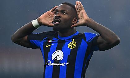 Ιστορική Ίντερ, κλείδωσε τον τίτλο με «διπλό» επί της Μίλαν και την προσπέρασε στα πρωταθλήματα!