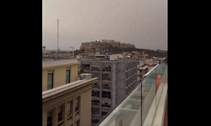 Η «καλησπέρα» της Euroleague με φόντο την Ακρόπολη λίγες ώρες πριν την έναρξη του Παναθηναϊκός-Μακάμπι Τελ Αβίβ